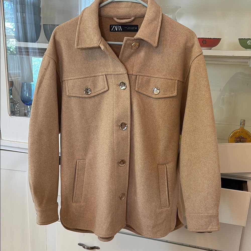 Zara Tan Utility Jacket with Classic Collar and Tailored Silhouette